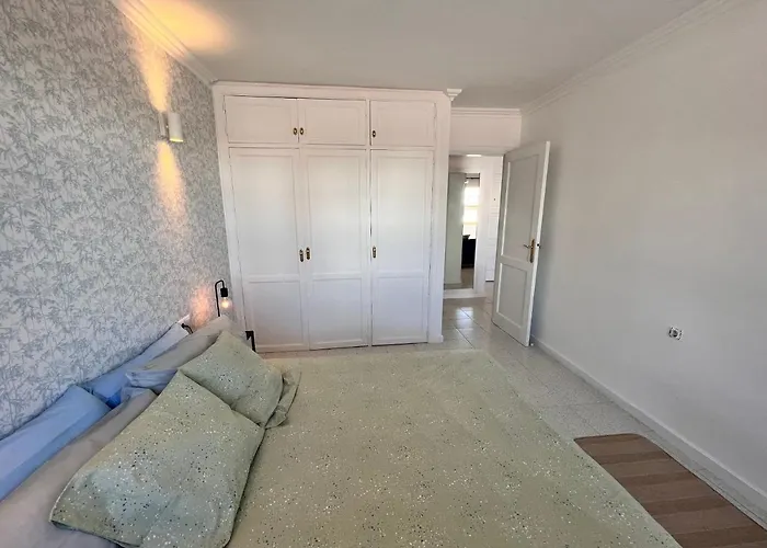 Apartment Bright And Quiet Windsor Park