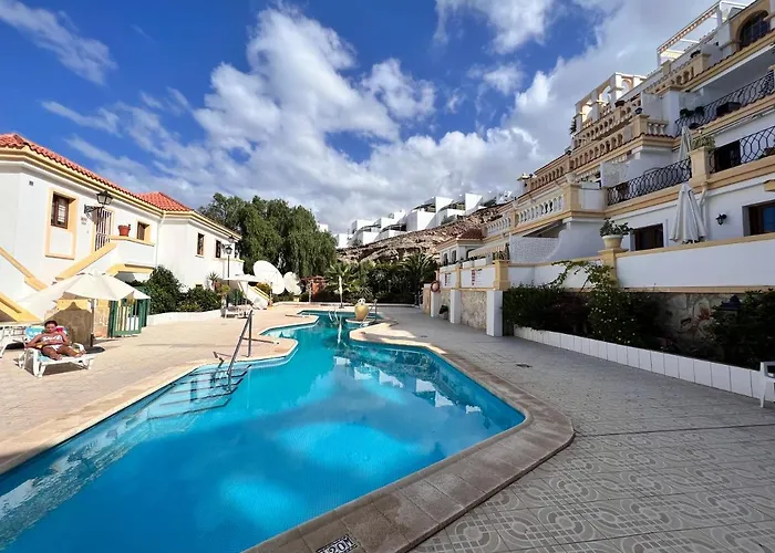 Bright And Quiet Windsor Park *